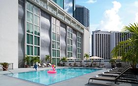 Courtyard Miami Downtown